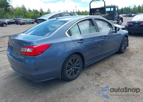 2015 Subaru Legacy 2.5I Premium из США, поврежденный, VIN 4S3BNBD6XF3040274